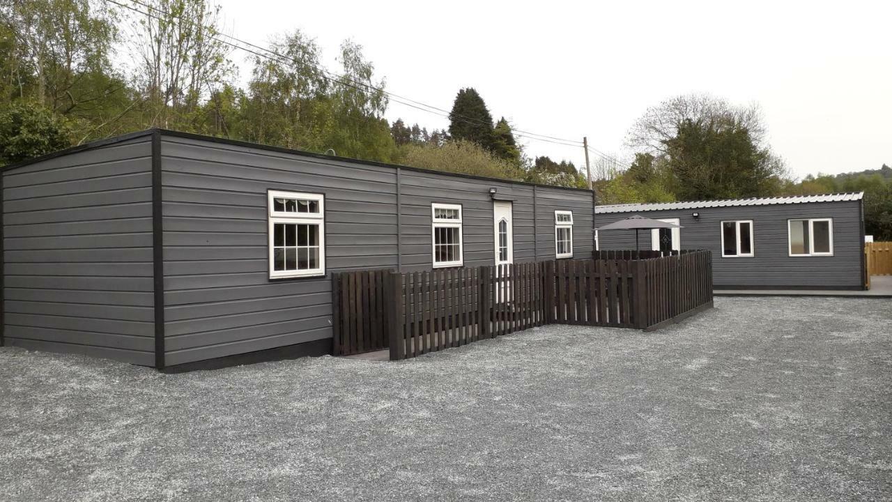 The Cabins Hotell Kirikee Exteriör bild